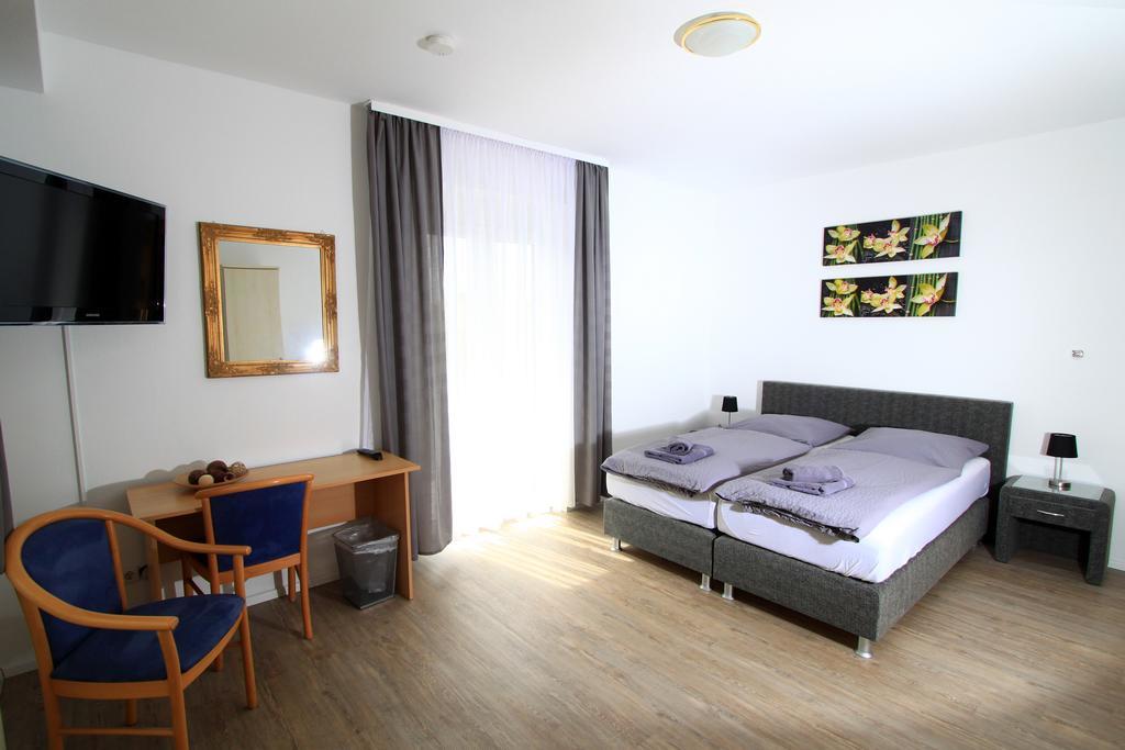 Hotel Sonnenhof Sindelfingen Bilik gambar